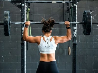 woman doing weight lifting
